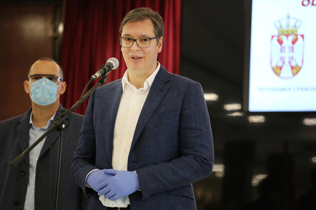 Најбољи ручак у хеликоптеру: Ево шта је председник Вучић понео ИЗ ПАЗАРА